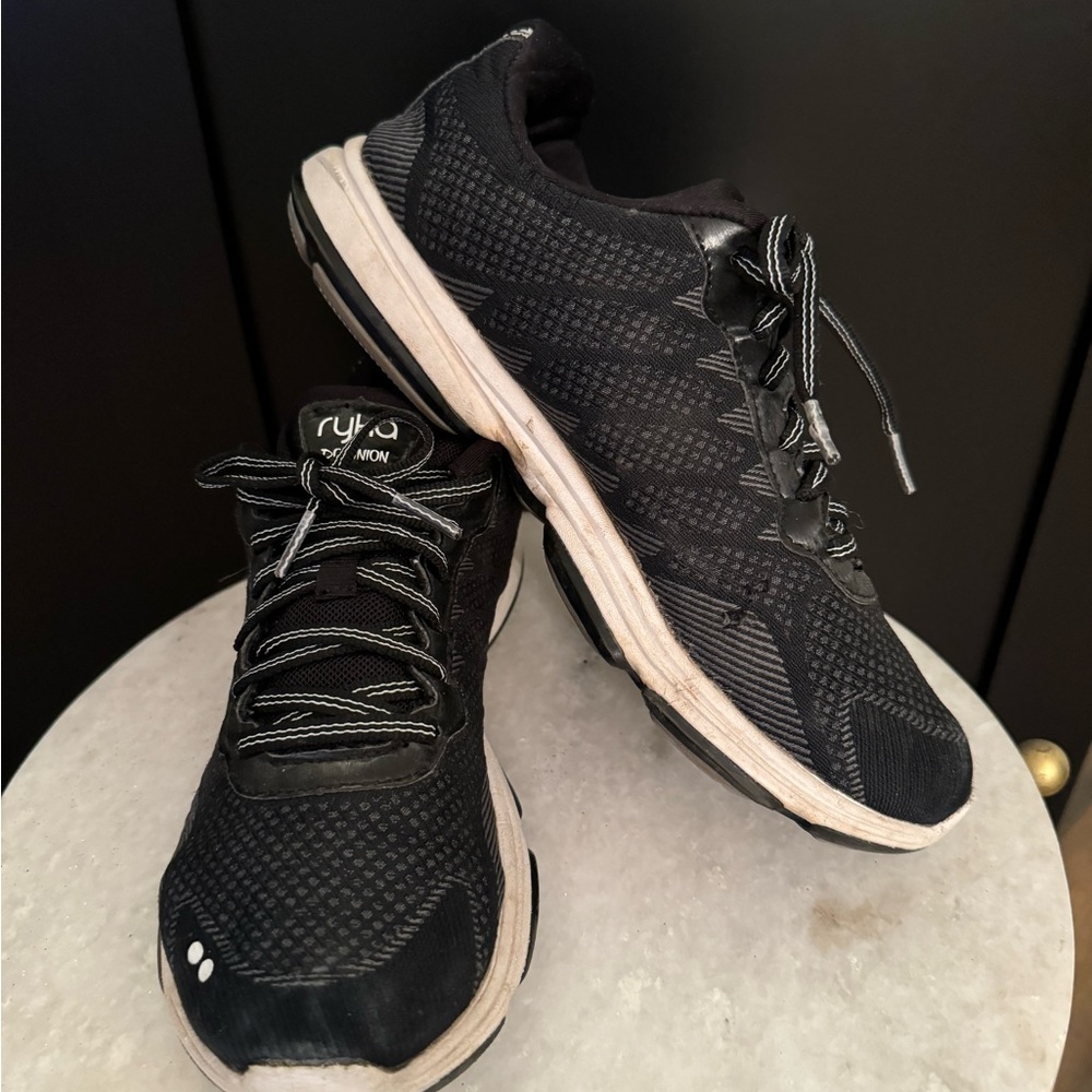 Ryka Dominion Walking Shoe Size 7
